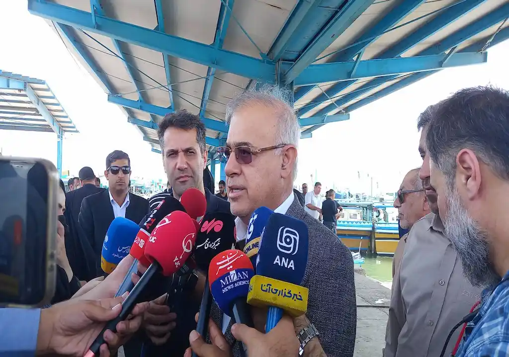 افتتاح ۷۶۷ طرح در هرمزگان همزمان با شرایط جنگی؛ حمایت از ۴۲۰ شناور آسیبدیده