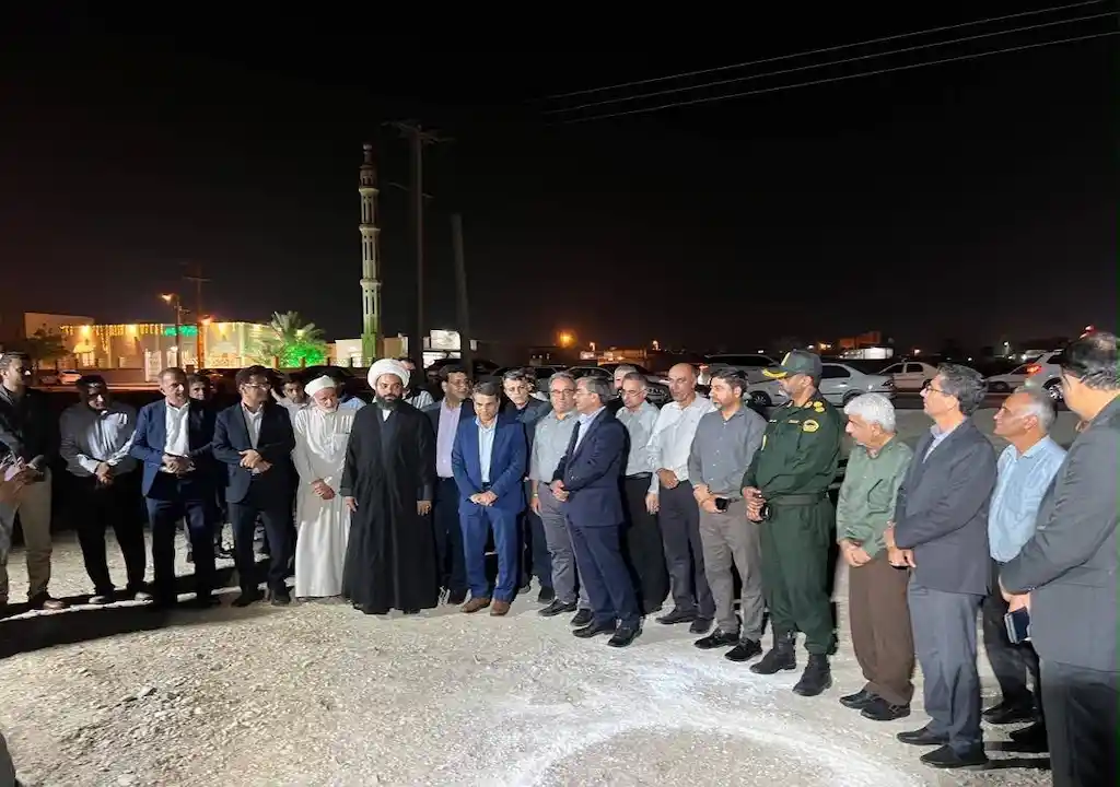 هنرستان ۱۲ کلاسه جوار سیمان هرمزگان در خمیر وارد مرحله اجرا شد